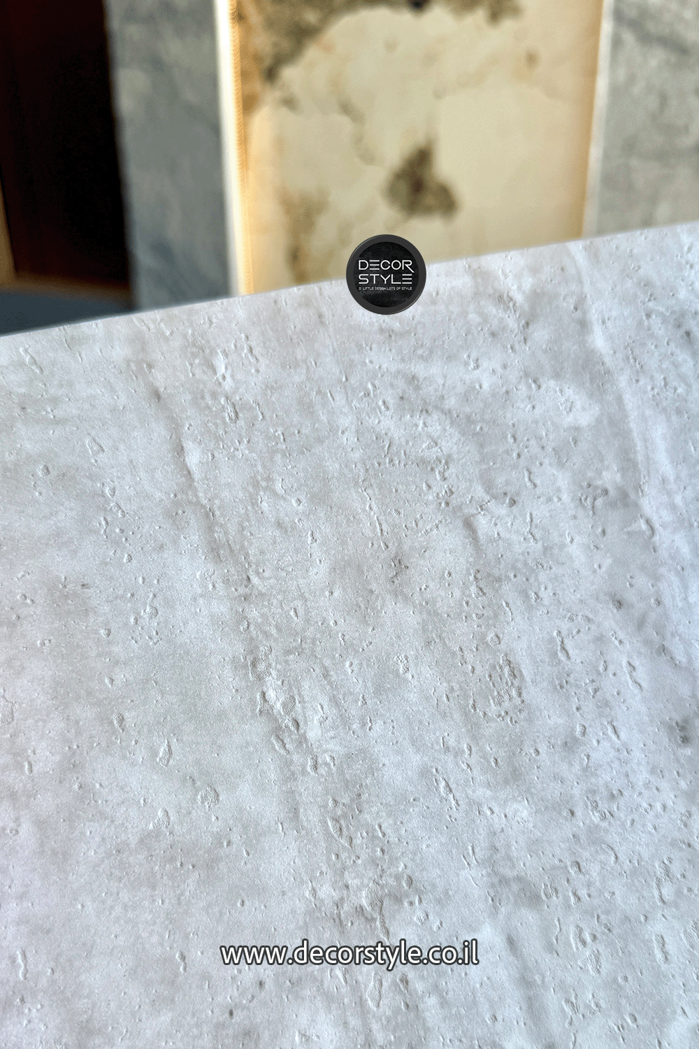 פלטת דמוי טרוורטין בגוון מינרלי | גודל 120/290 ס״מ