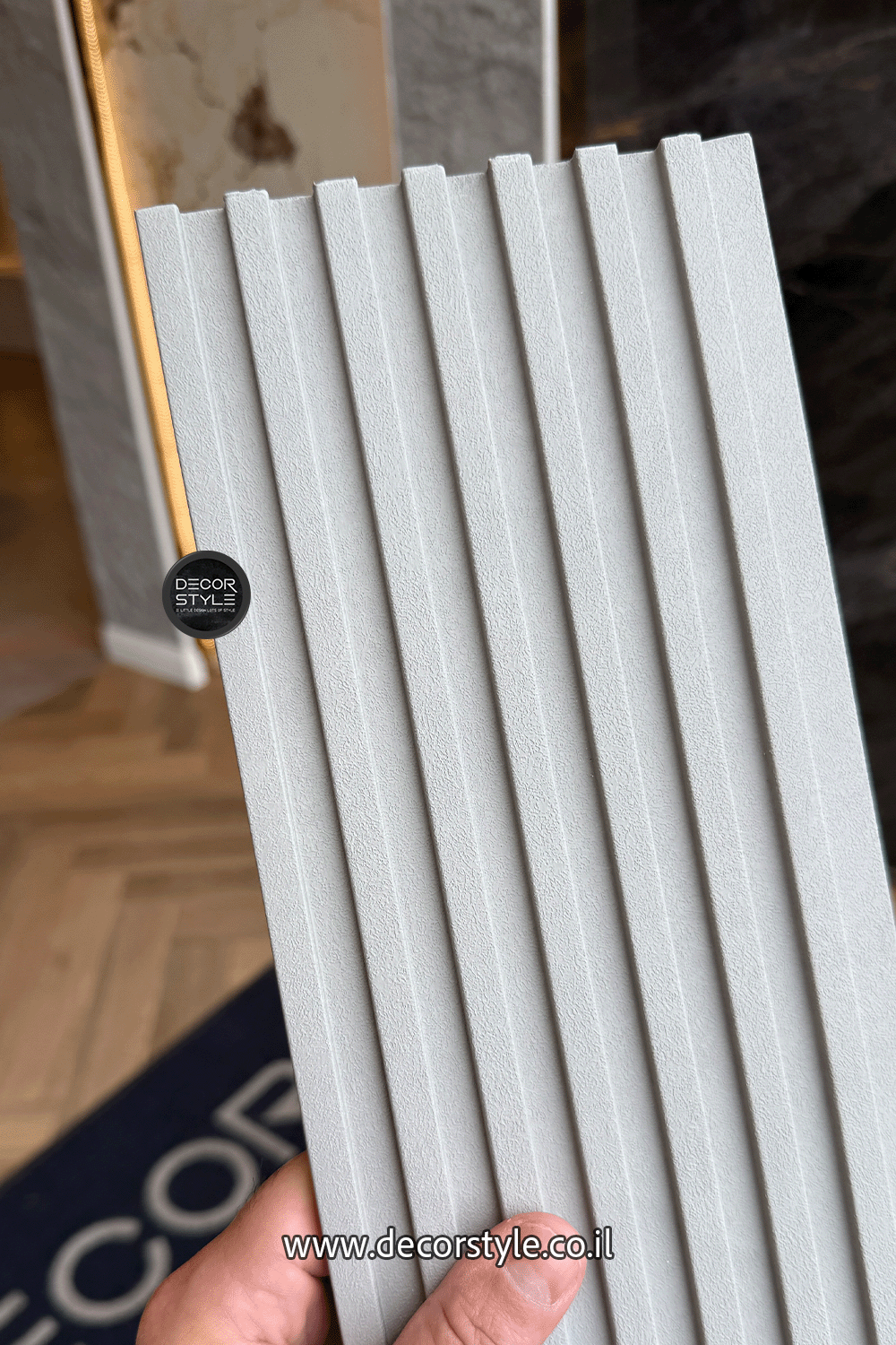 חיפוי קיר דמוי בטון | גוון אפור בהיר - אפרפר | רוחב 14 ס״מ