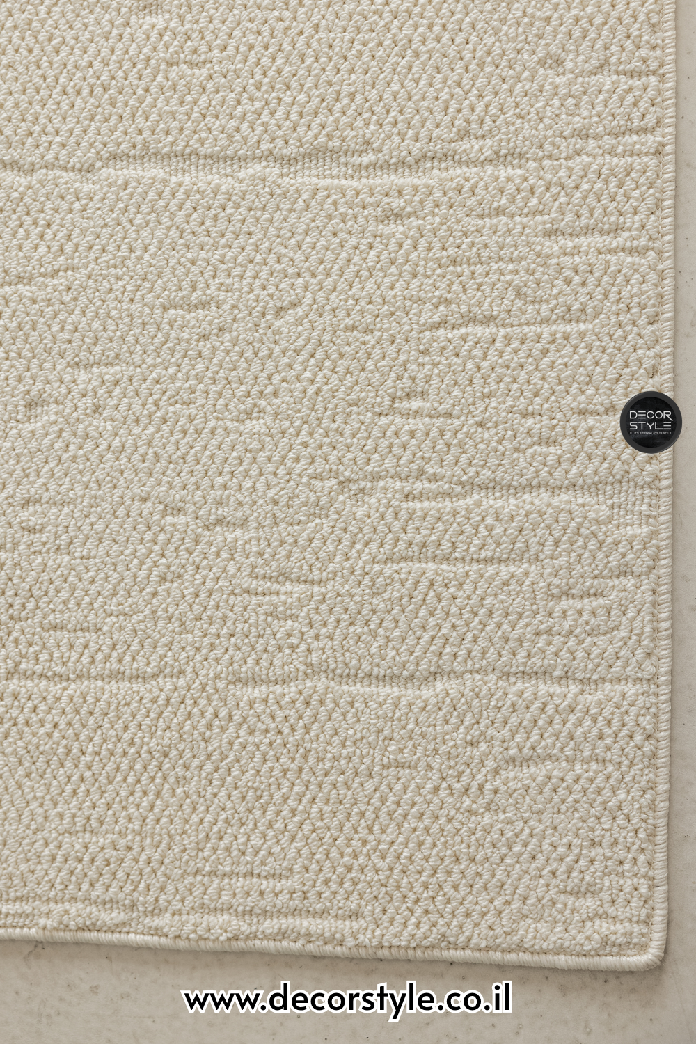 שטיח דוחה נוזלים | דגם לוטוס - LOTUS | גוון לבן שבור עם חיתוכים