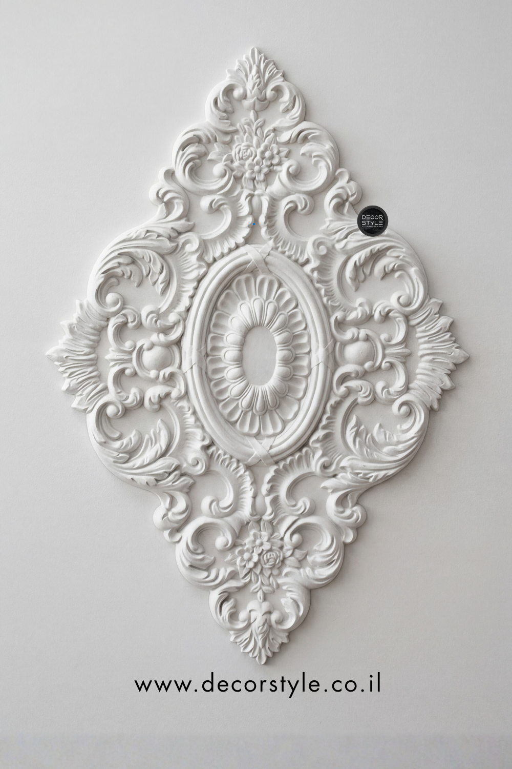 עיטור תקרה אובלי | אורך 113 ס״מ