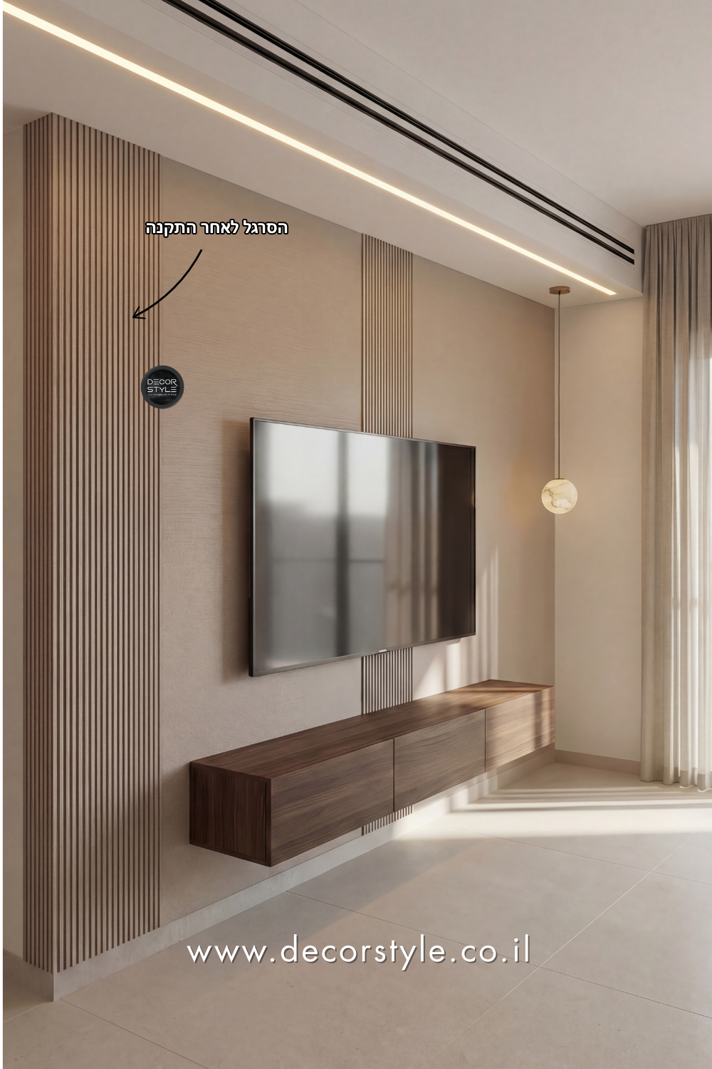 חיפוי קיר מחורץ דמוי פורניר בגוון פשתן בז׳ עם טקסטורה עדינה | רוחב 14 ס״מ