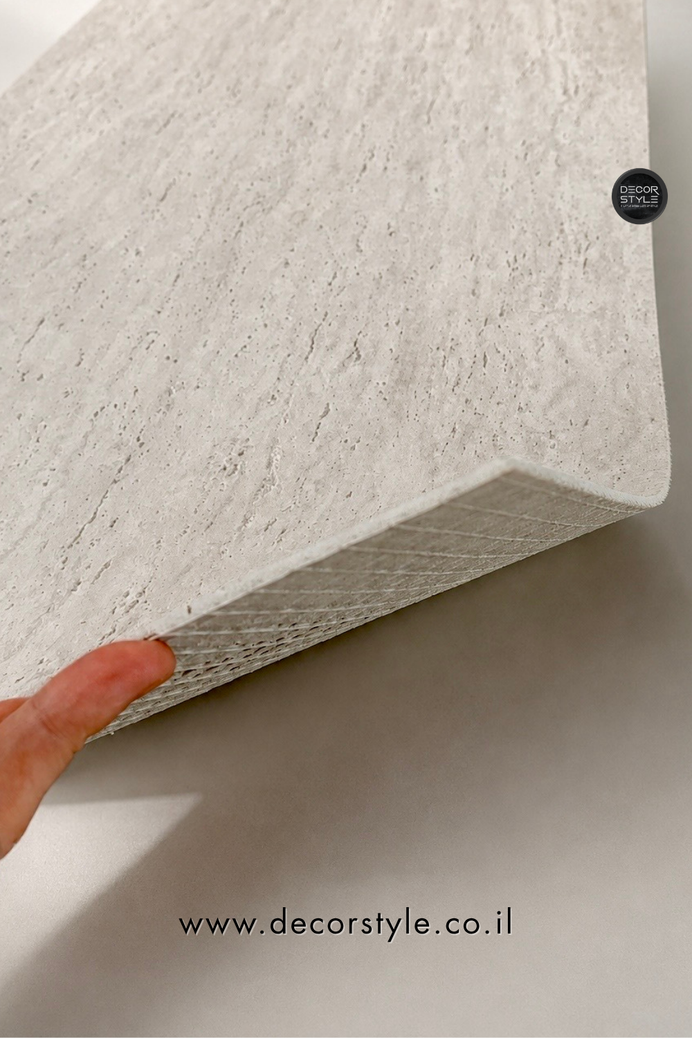 אבן אלסטית Milan Travertine בגוון מינרלי במראה טרוורטין - 2 גדלים לבחירה