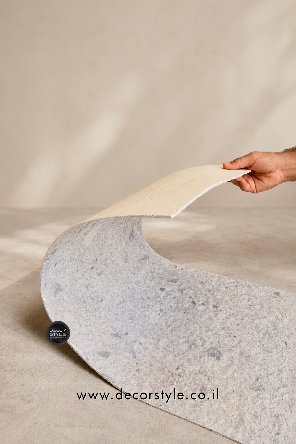 אבן אלסטית Terrazzo Rough Stone גוון אפור בהיר במרקם מחוספס - 118/280 ס״מ